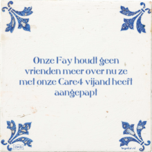 Onze Fay houdt geen vrienden meer over nu ze met onze Care4 vijand heeft aangepapt - 3 keer bekeken