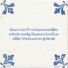 Grace heeft veel persoonlijke ruimte nodig. Daarom heeft ze altijd 3 bureaus in gebruik - 2 keer bekeken