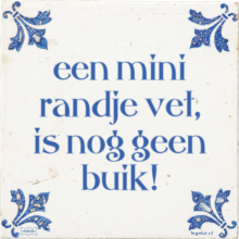 een mini randje vet, is nog geen buik! - 12 keer bekeken
